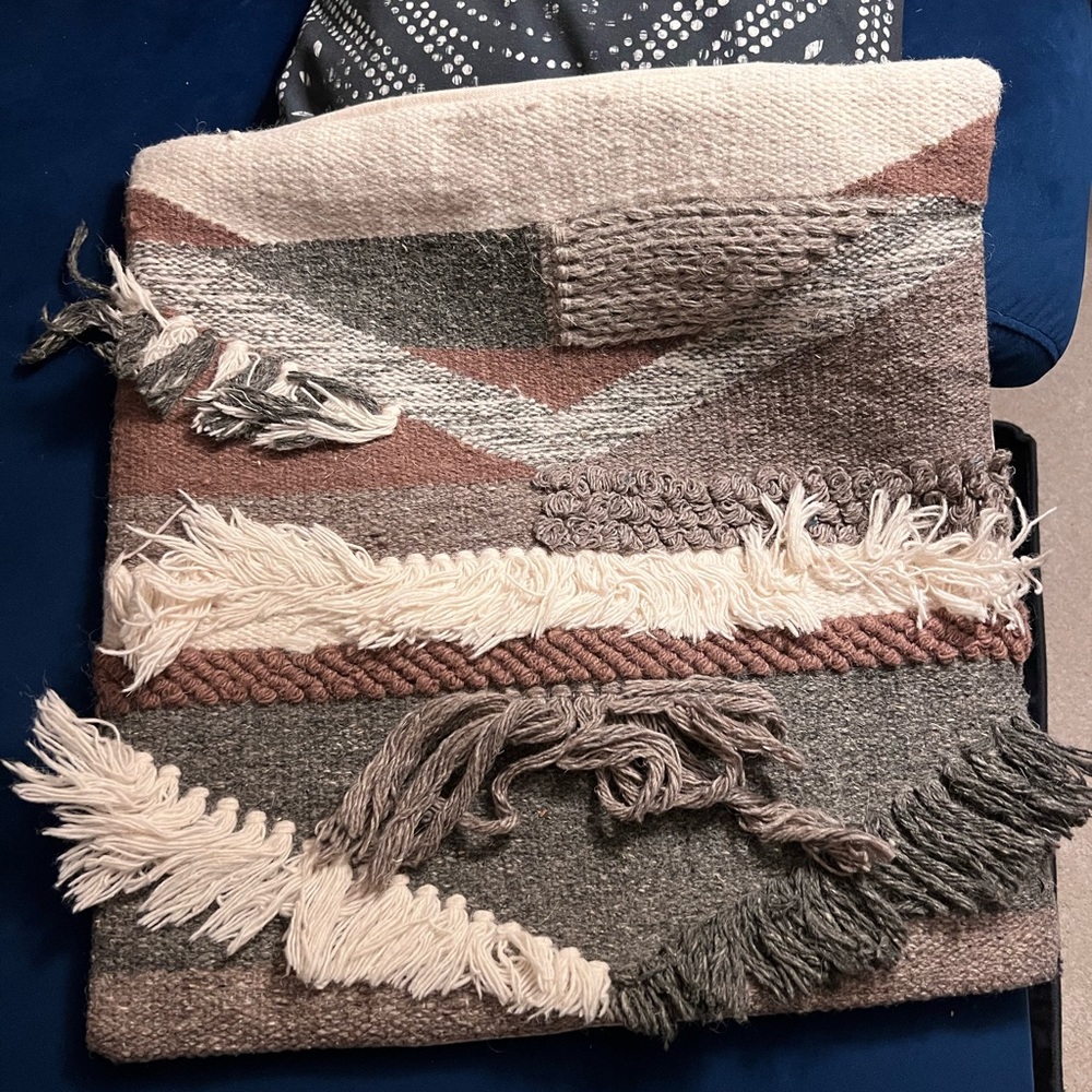 Safavieh Freja Throw Pillow Case - Picture 4 of 5